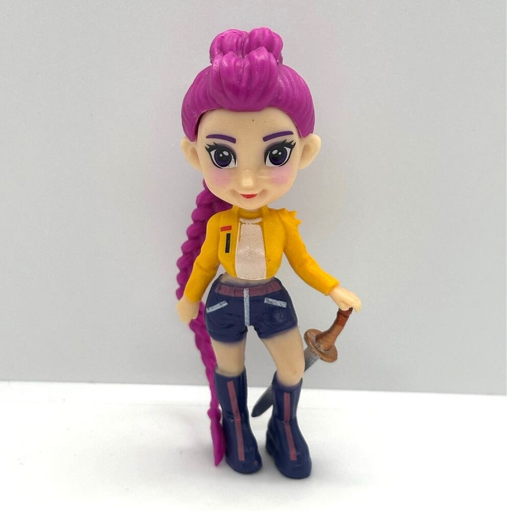 New K-Pop Demon Hunters Rumi Collectible Action Figure
